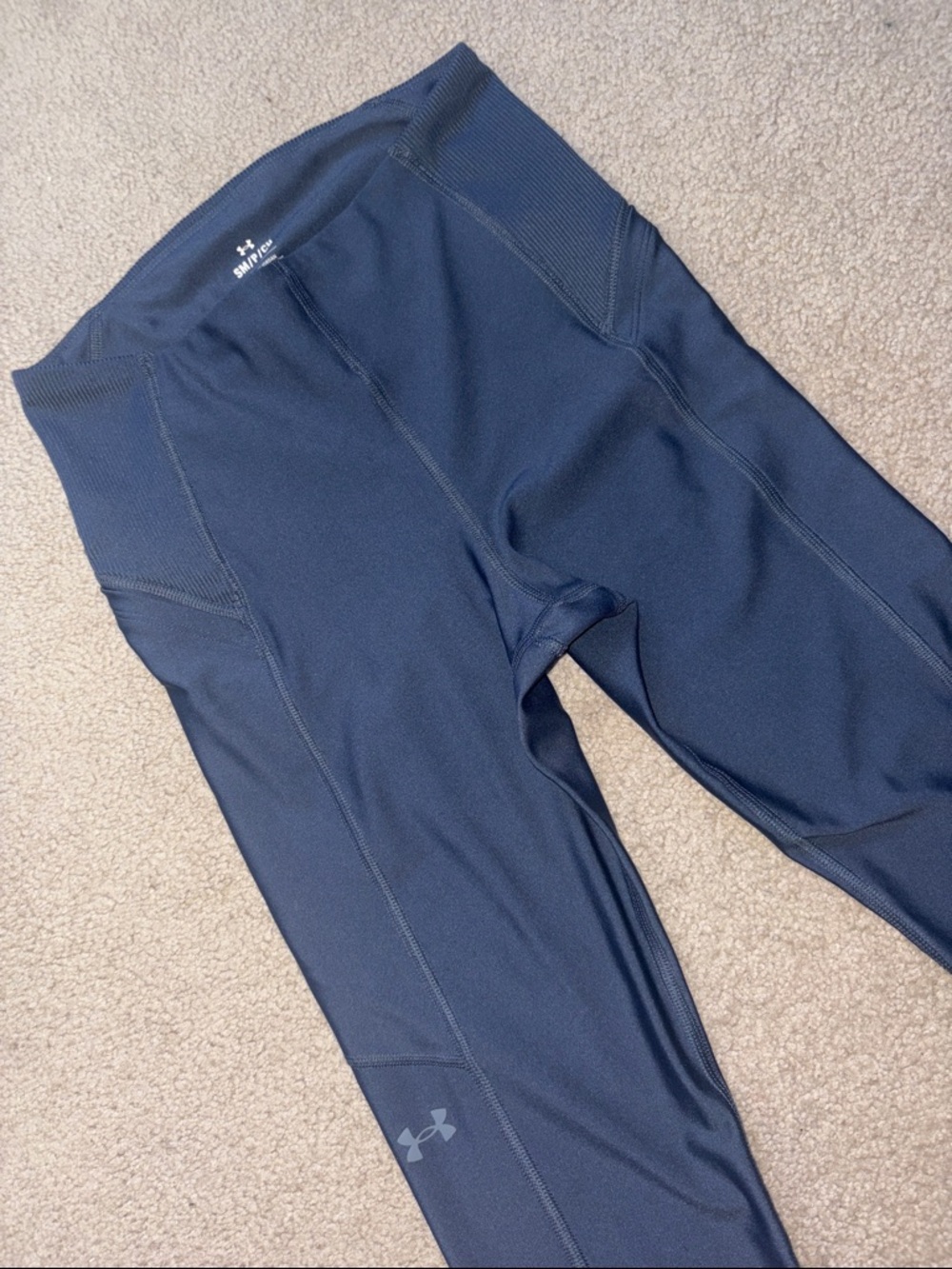 NEVER WORN Women’s Under Armour Dark Blue Athletic 7/8 Length Leggings